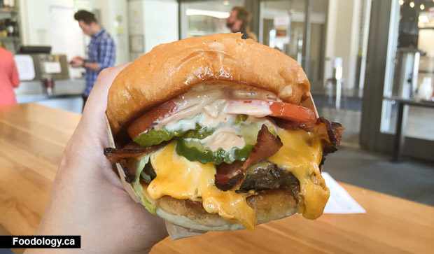 Gotts's Roadside: Burgers at the Ferry Building in San Francisco