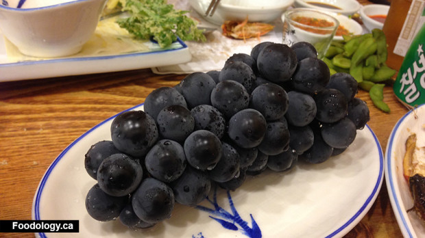 Sashimi-House-grapes