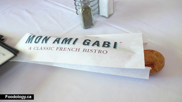 Mon-Ami-Gabi-bread
