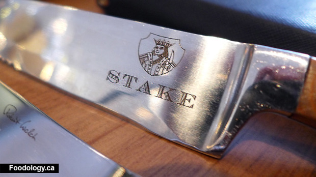 stake-knife