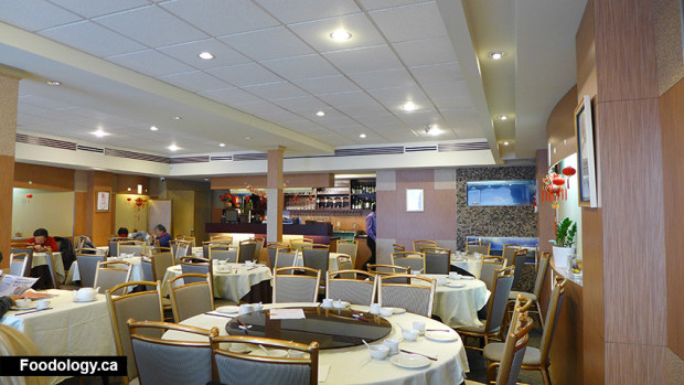 Golden-Paramount-Seafood-Restaurant-inner