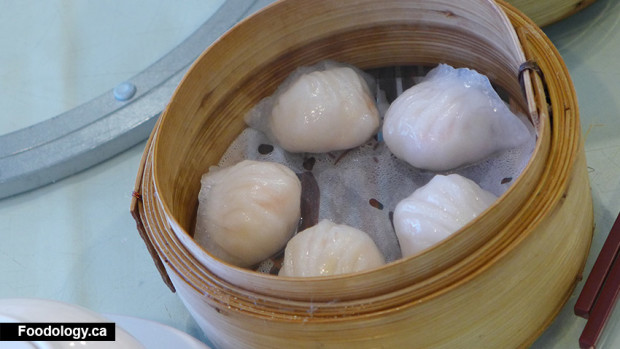 Golden-Paramount-Seafood-Restaurant-shrimp-dumplings