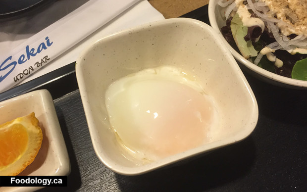 sekai-udon-bar-onsen-egg