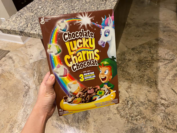 Chocolate Lucky Charms: Review - Foodology