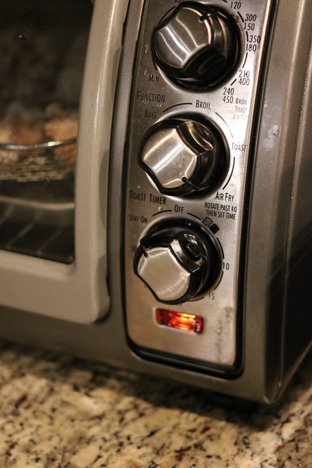 https://foodology.ca/wp-content/uploads/2020/12/air-fry-toaster-temp-620x930.jpg