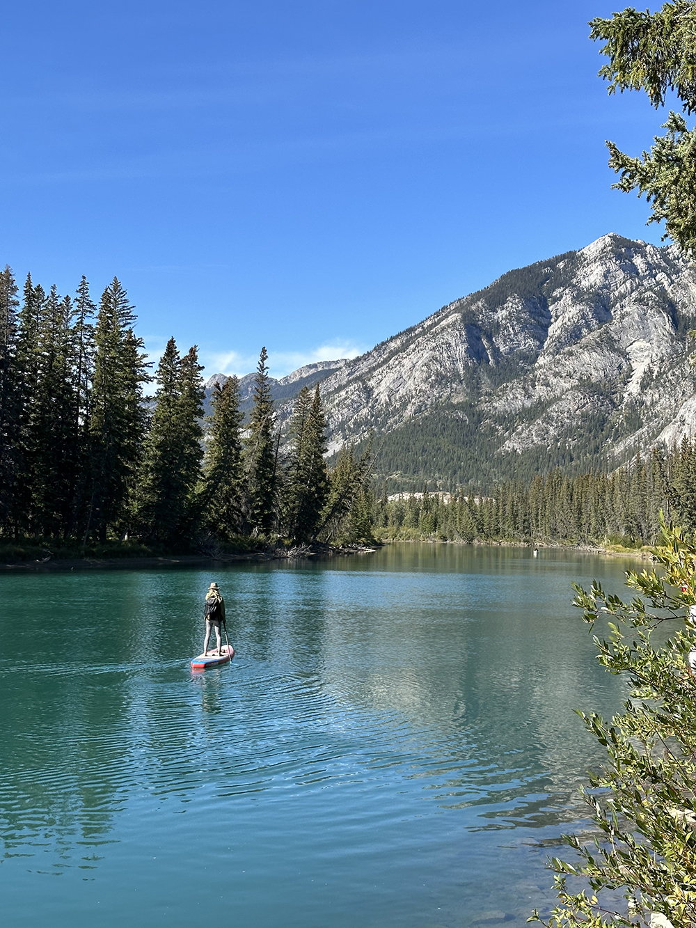 Exploring Banff: Accommodations, Restaurants, and Sightseeing Recommendations